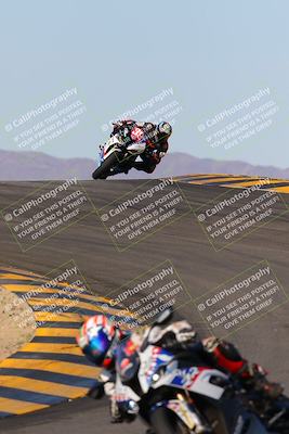 media/Dec-18-2022-SoCal Trackdays (Sun) [[8099a50955]]/Turns 9 and 10 Set 2 (1055am)/